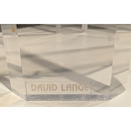 Sellette carrée en plexiglas par David LANGE