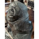 Statue Inuit pêcheur accroupi