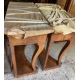 Paire de consoles pieds pattes de lion en noyer