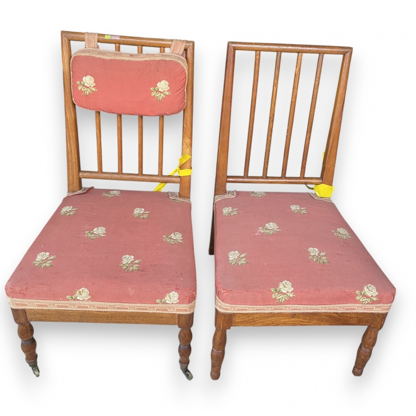 Paire de chaises de nourrisse