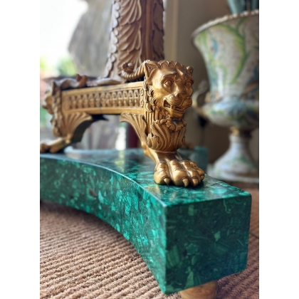 Paire de candelabres en bronze et malachite