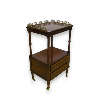  Table bout de canapé en acajou avec 2 sur  Moinat SA  - Antiquités décoration