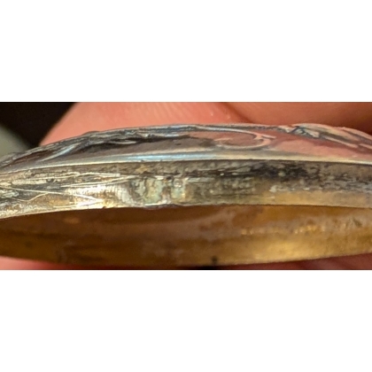 Boite à pilules en argent