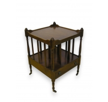 Table de chevet Canterbury en acajou