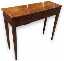 Sideboard in yew with 2 drawers