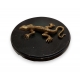 Lézard en bronze sur une plaque en fonte noire