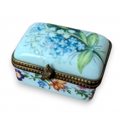 Boite en porcelaine \"Muguet\"