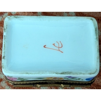 Boite en porcelaine \"Muguet\"