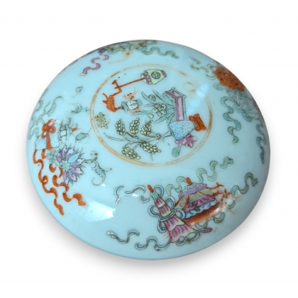 Boite ronde en porcelaine \"Vases de fleurs\"