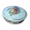 Boite ovale en porcelaine "Fleurs"