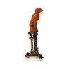 Chien en corail sculpté, socle en argent