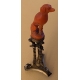 Chien en corail sculpté, socle en argent