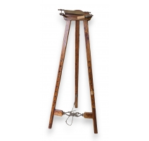 Chevalet porte-tableaux en bois avec éclairage