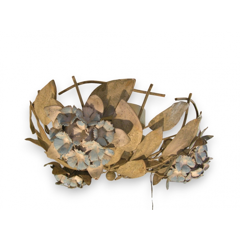 "Hortensia" ceiling light in painted metal at  Moinat SA  - Antiques and home décor
