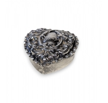Boite à pillules coeur en argent JC