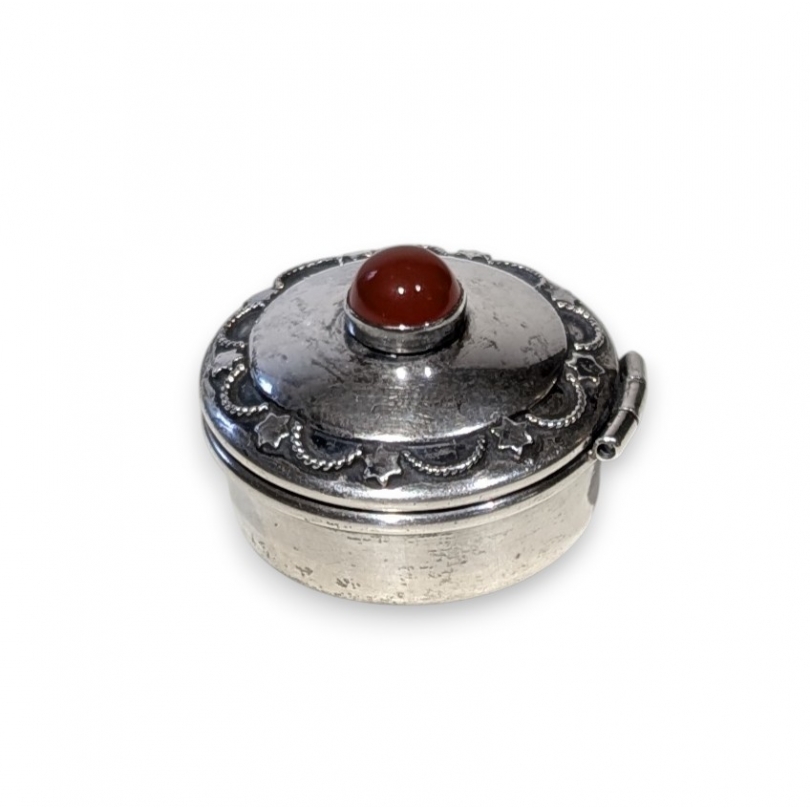 Boite à pillules en argent cabochon orange