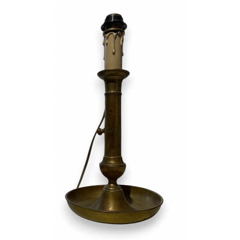 Electroplated brass bowl-shaped candle holder