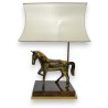 Lampe Cheval en laiton, socle émaillé