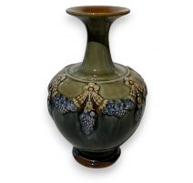Vase Guirlande en faïence Royal Doulton