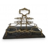 Intérieur de cave à liqueur en bois et bronze