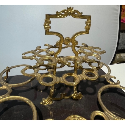 Intérieur de cave à liqueur en bois et bronze