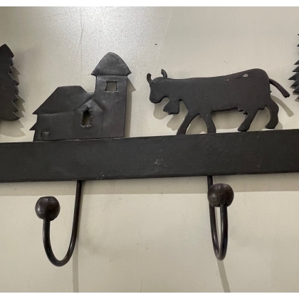 Porte manteau en tôle découpée Vaches