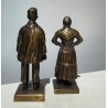 Paire de bronzes couple de paysans