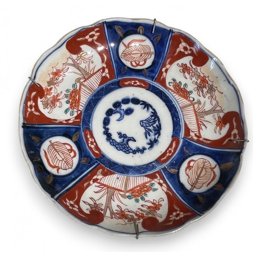 Assiette en porcelaine Imari