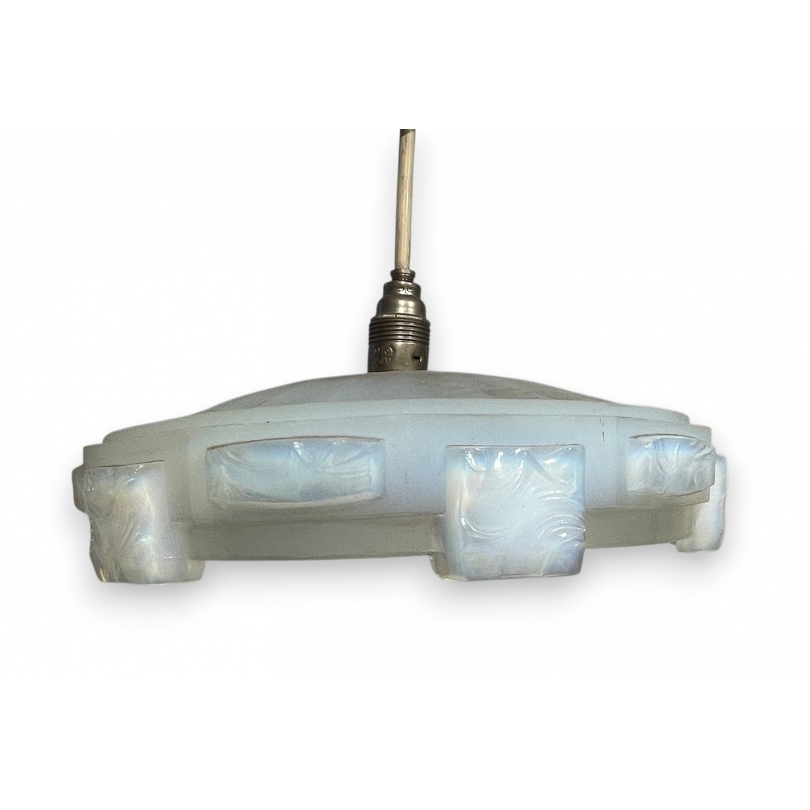Suspension Art Deco en verre opalescent