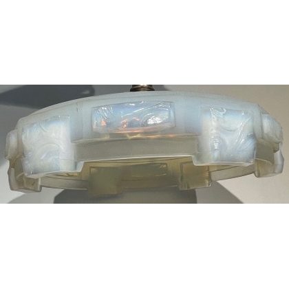 Suspension Art Deco en verre opalescent