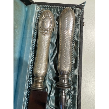Couteau et fourchette à viande en argent