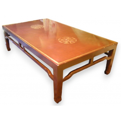 Table basse laquée, pieds chinois