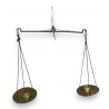 Balance à deux plateaux