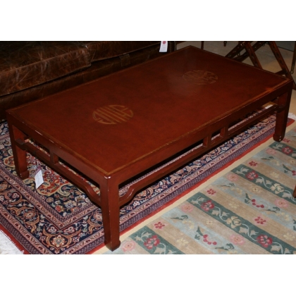  Table basse laquée, pieds chinois, sur  Moinat SA  - Antiquités décoration