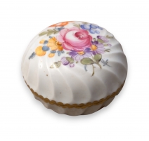 Boite ronde Fleurs en porcelaine de Nymphenburg