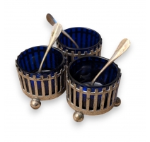 Lot de 3 salières en argent et verre cobalt