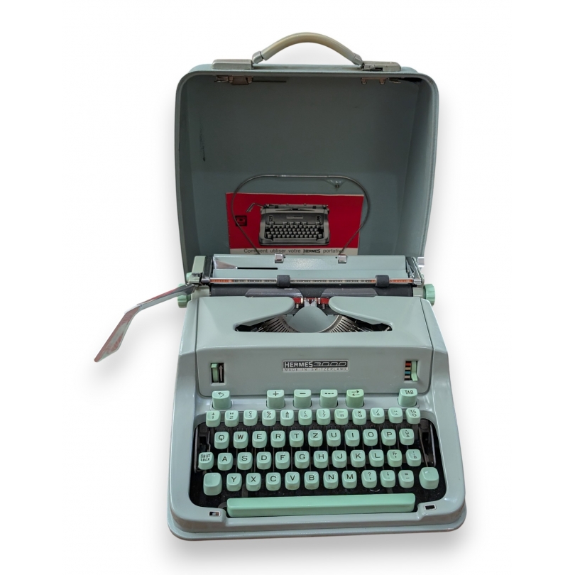 Machine à écrire HERMES 3000, verte