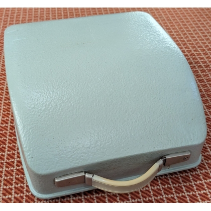 HERMES 3000 typewriter, green