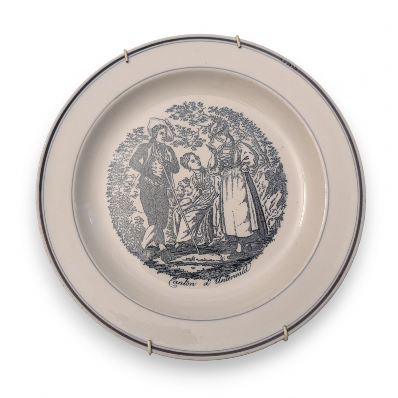 Assiette \"Unterwald\" en faïence de Baylon