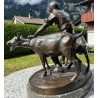 Bronze \"Chèvrier\" signé M. HILLER