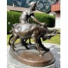 Bronze \"Chèvrier\" signé M. HILLER