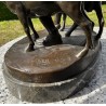 Bronze \"Chèvrier\" signé M. HILLER