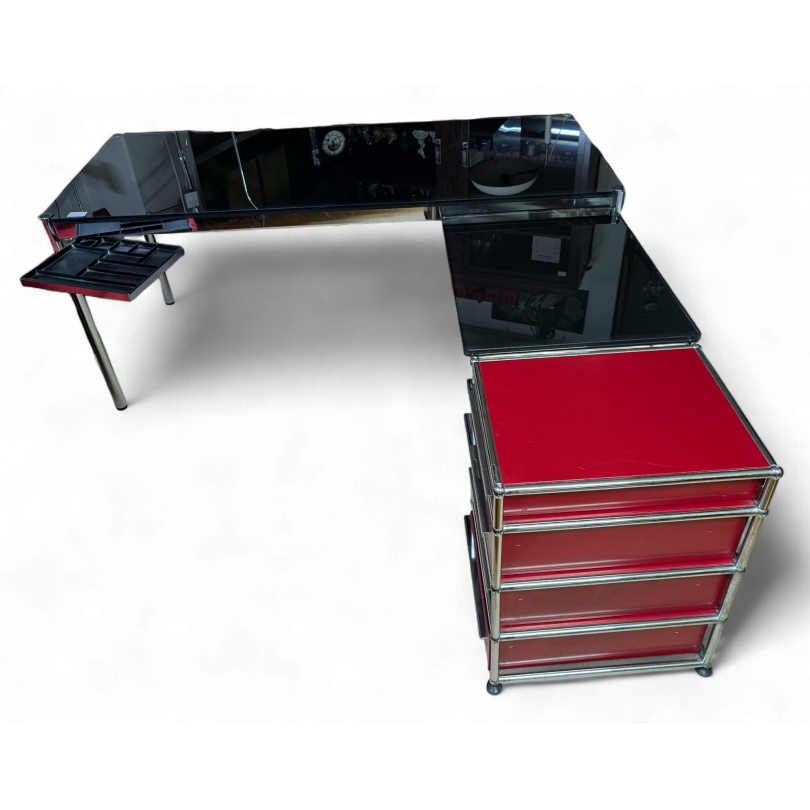 Bureau d'angle USM verre et caisson rouge