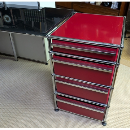 Bureau d'angle USM verre et caisson rouge