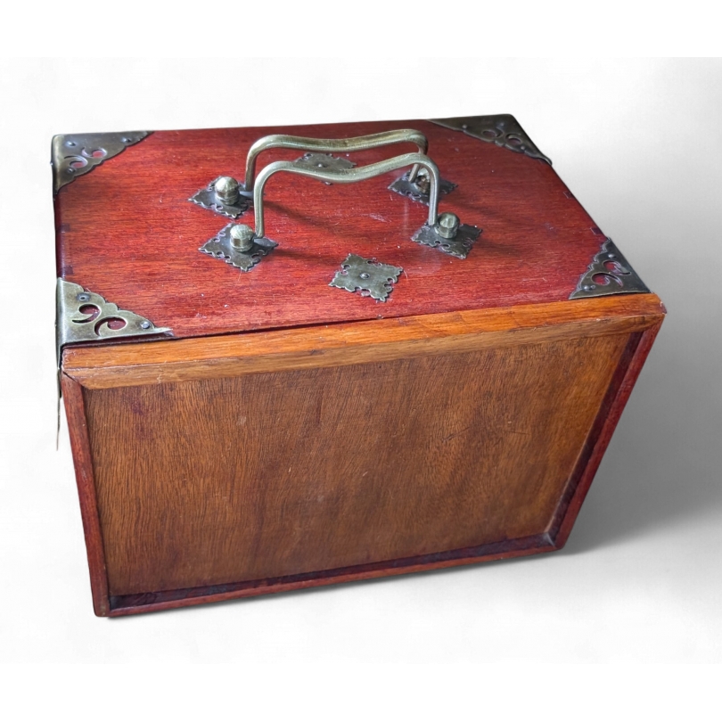 Jeux de Mahjong dans son coffret