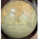 Globe terrestre de parquet par Girard, Barrère