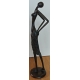 Femme africaine en bronze monogrammé GA