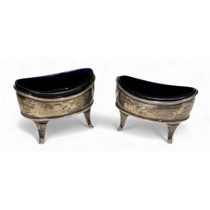 Paire de salières en argent