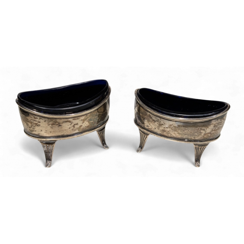 Paire de salières en argent