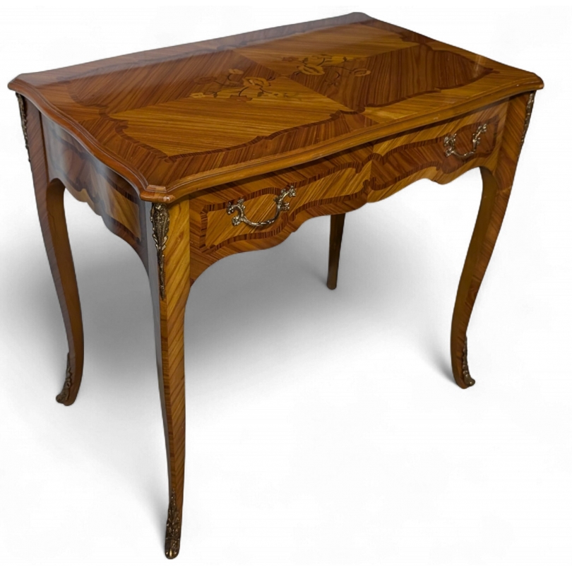 Table style Louis XV en bois de rose
